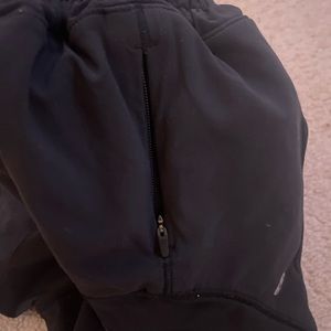 Lululemon Hotty Hot Low-Rise Lined Short 2.5"